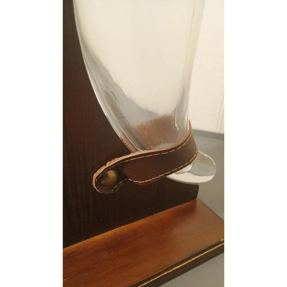 Drinking Horn Glass Stand Unisex OS Brown Good Etched Antler Rustic